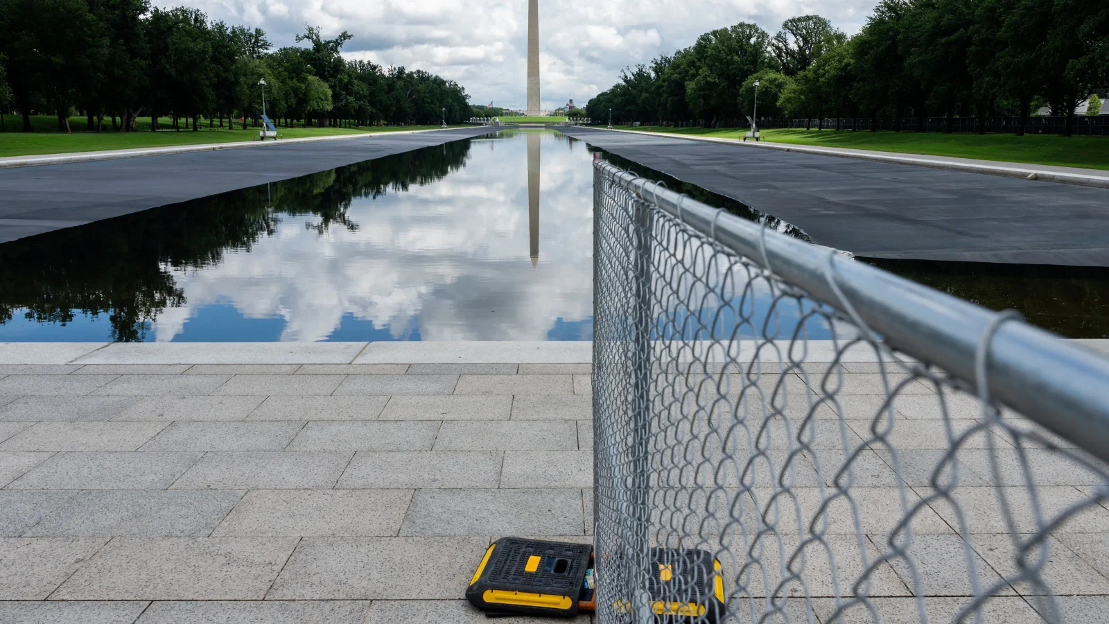 Trump cites contractor error in Lincoln Memorial Reflecting Pool renovation