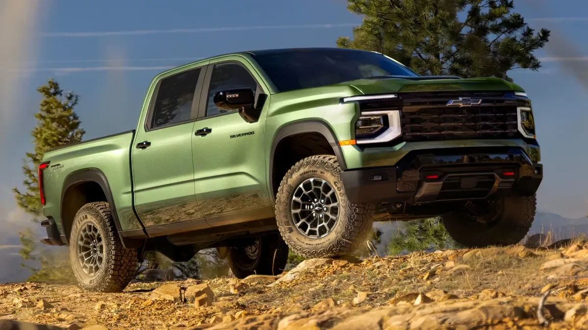 Chevy Silverado 2027: Fresh Looks, Bigger V8s, and High-Tech Interior