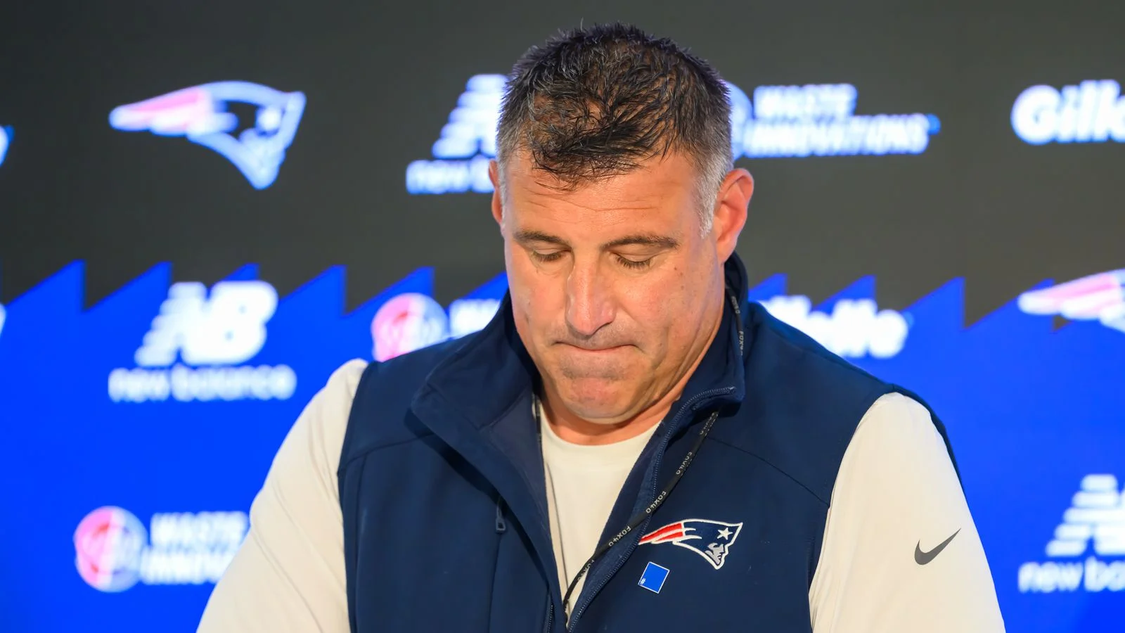 Vrabel stays focused on football as distractions swirl after draft