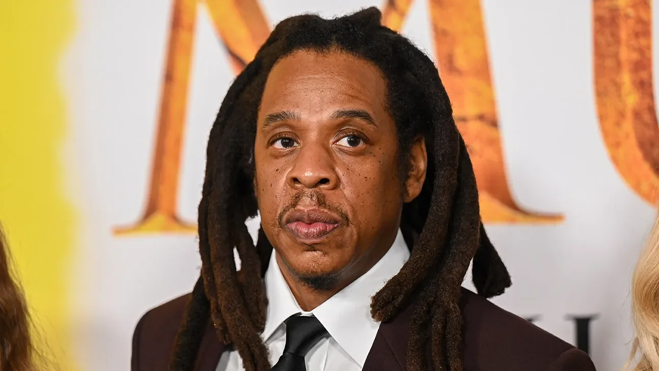 Gate breach delays Jay-Z's Yankee Stadium finale as crowd surge erupts