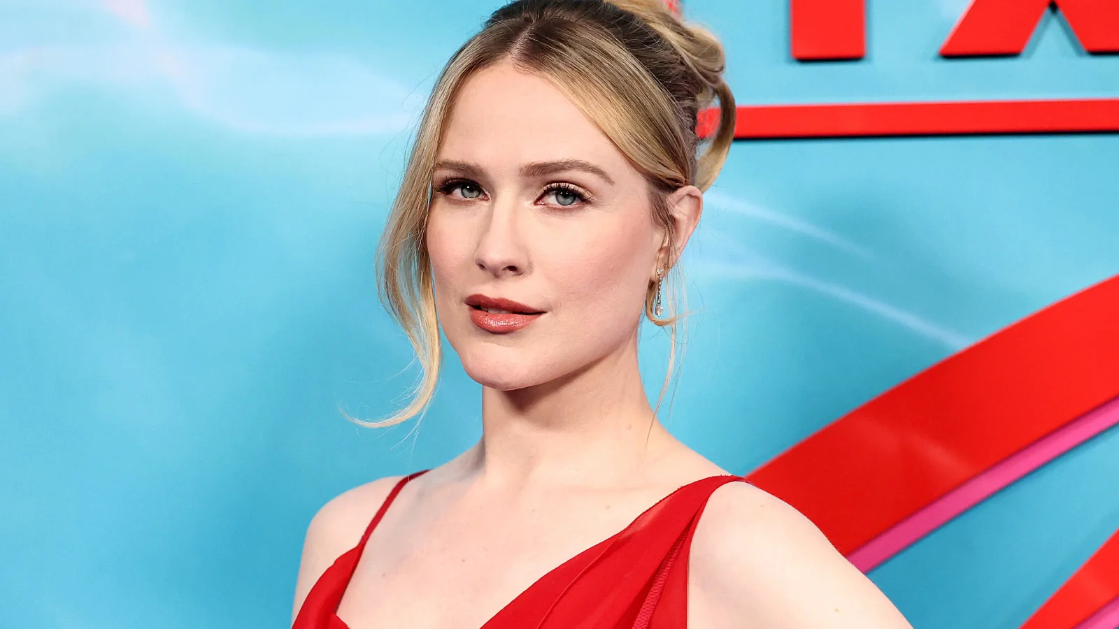 Evan Rachel Wood Wasn’t Asked Back for Practical Magic 2, Supports Joey King Casting
