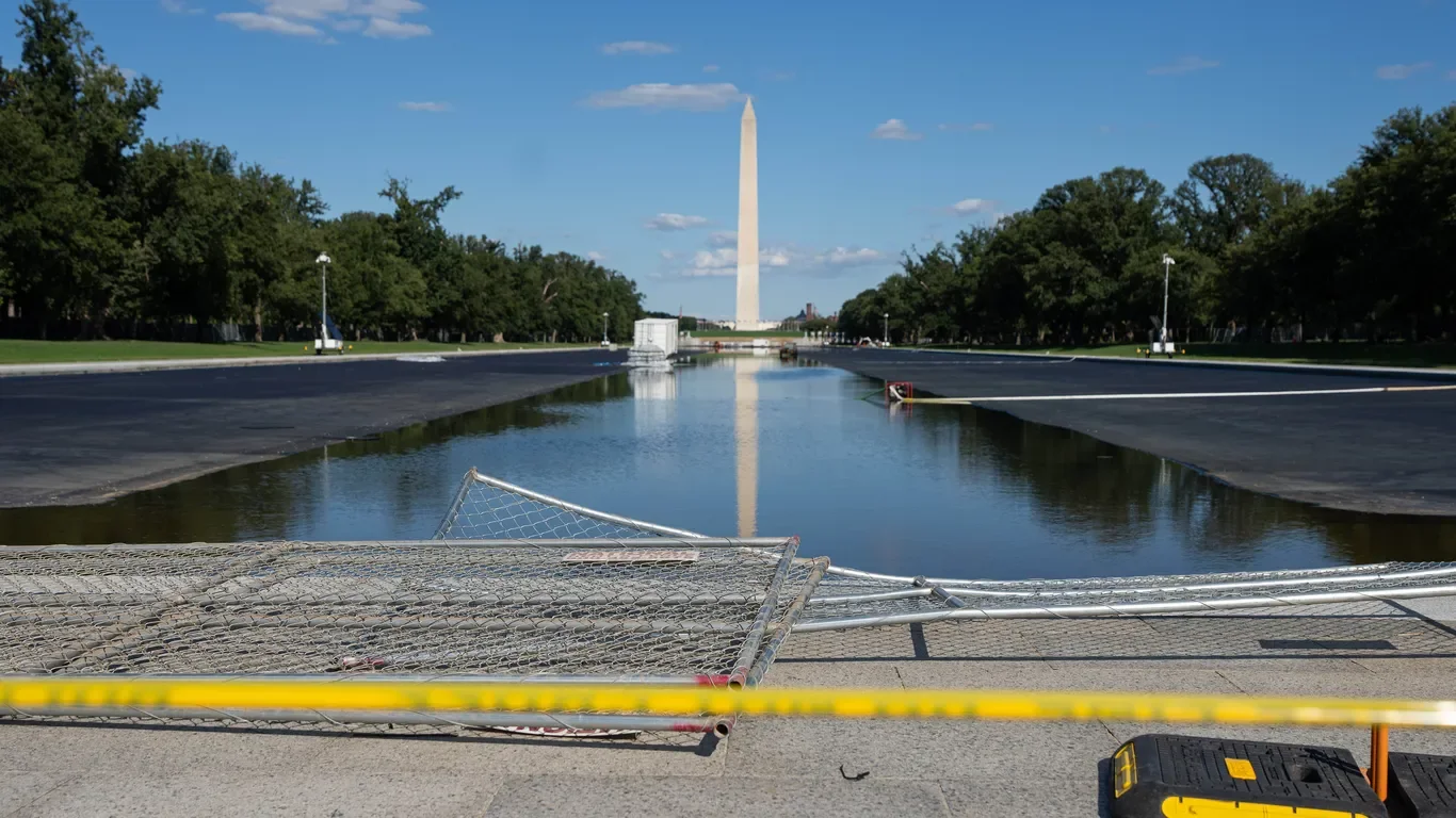 Renovation Flaws Blister Reflecting Pool Liner, Contractor Admits