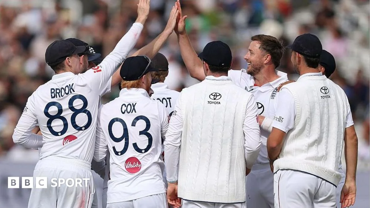 Robinson's comeback seals England's Lord's win over Pakistan