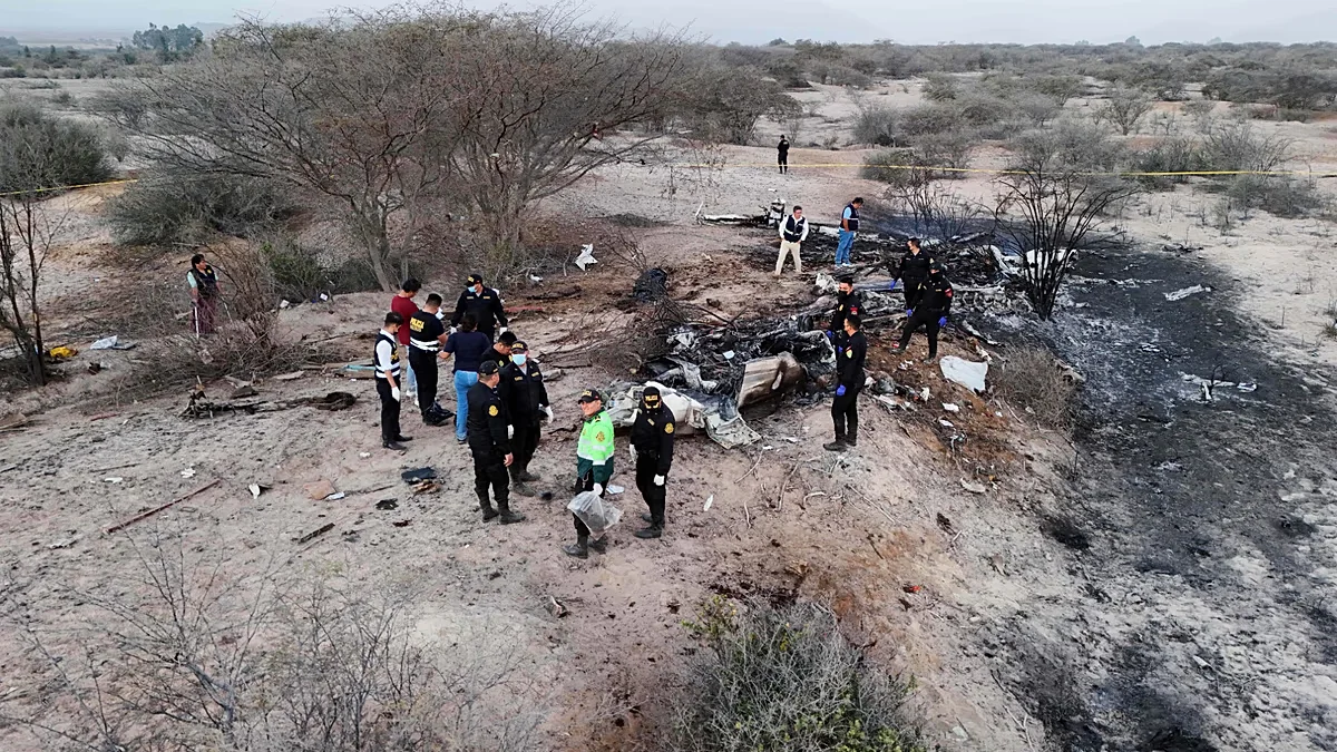 Nazca Lines sightseeing crash leaves 13 dead in Peru