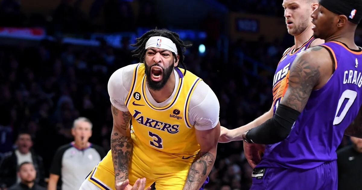 Anthony Davis leads Lakers to victory over Suns with dominant performance.