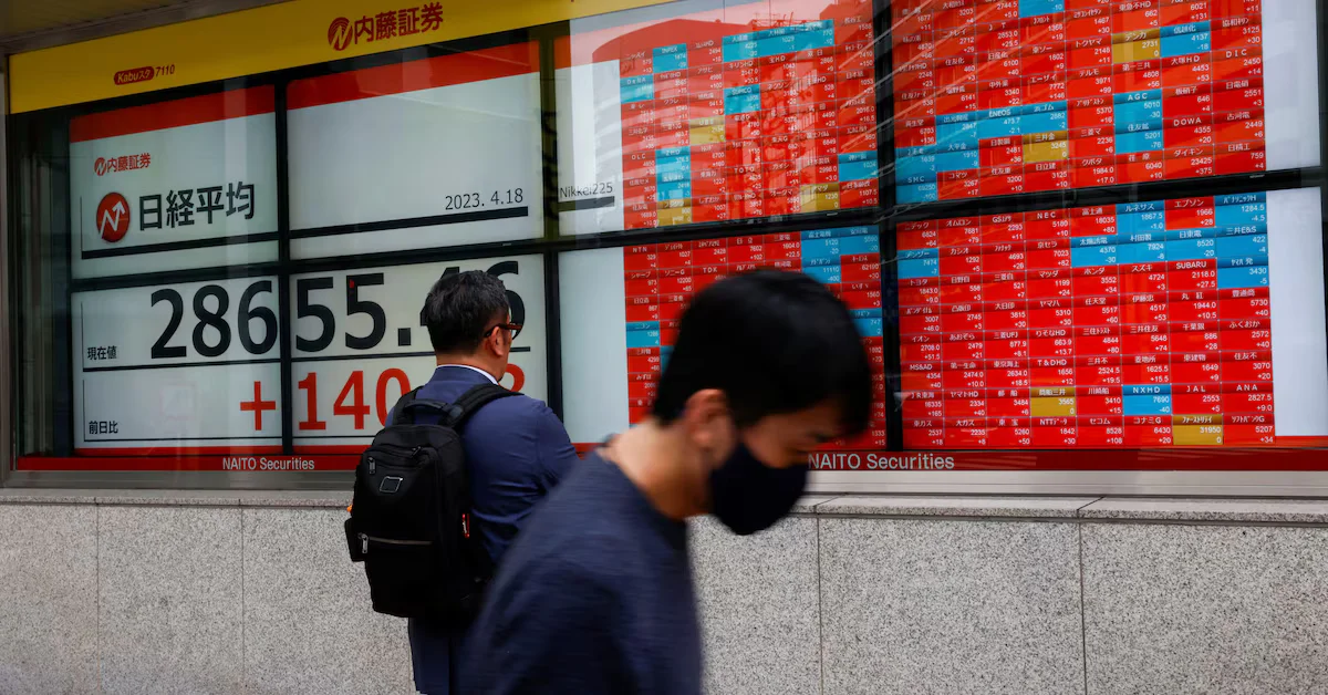 Fed's Hawkish Stance Triggers Stock Retreat, Dollar Strengthens