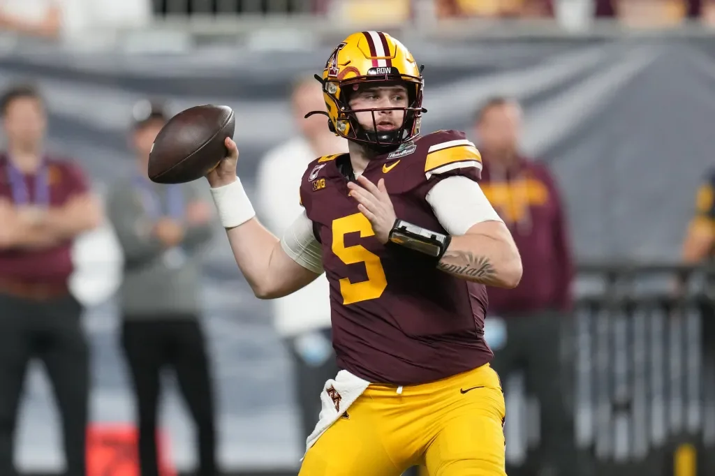 Gophers QB Drake Lindsey Arrested in Arkansas Over Fake ID