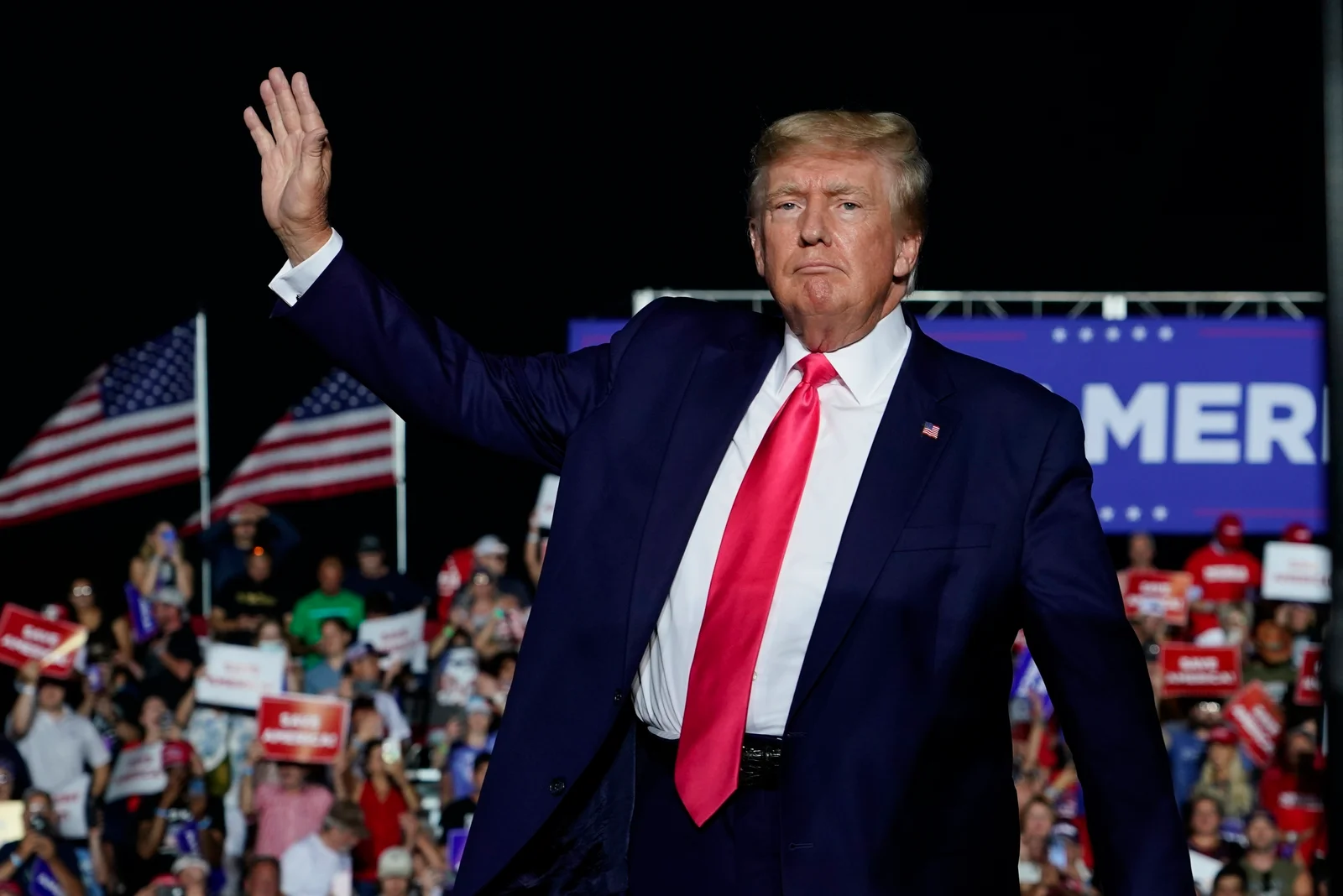 Trump and DeSantis Clash Over Endorsements in Kentucky Governor's Race.