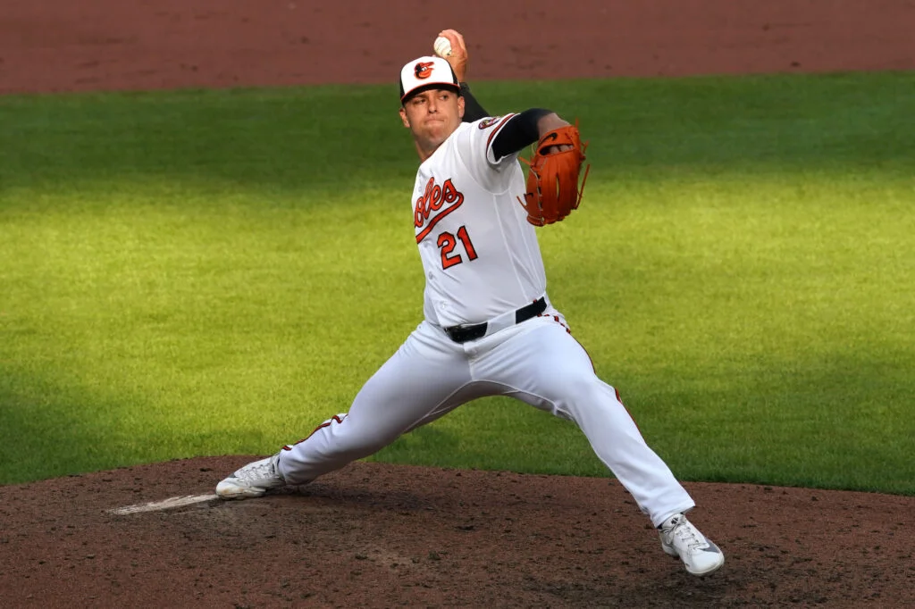 Orioles place Helsley on IL; Suárez promoted to handle closing duties
