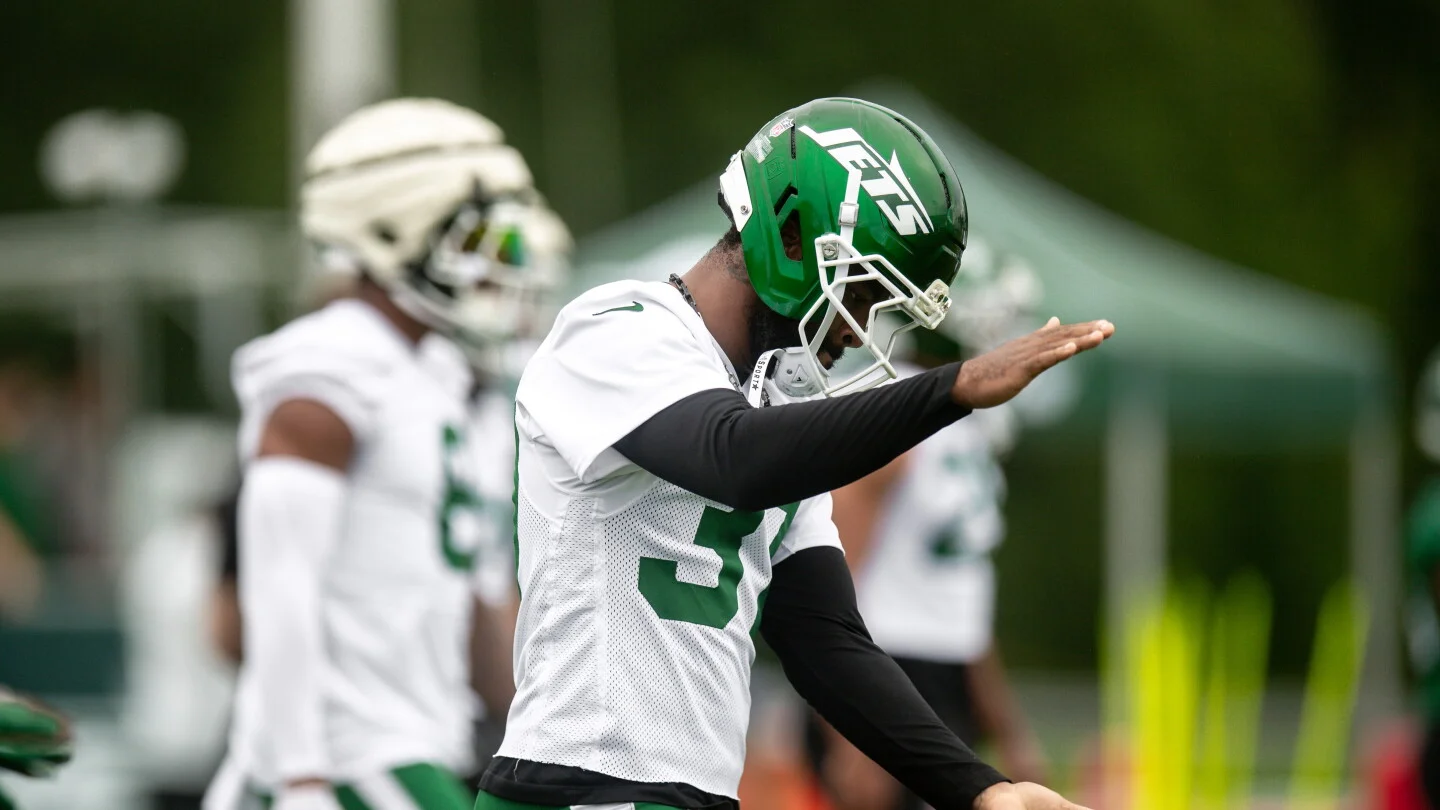 Jets cornerback Qwan’tez Stiggers hospitalized after fainting at practice