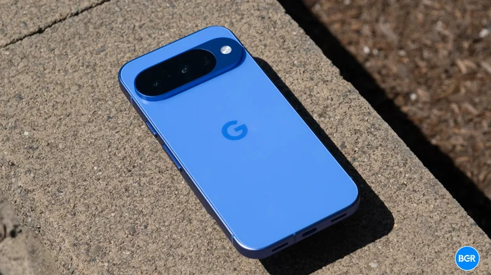 Four Phones That Outshine the Pixel 10 for Photography