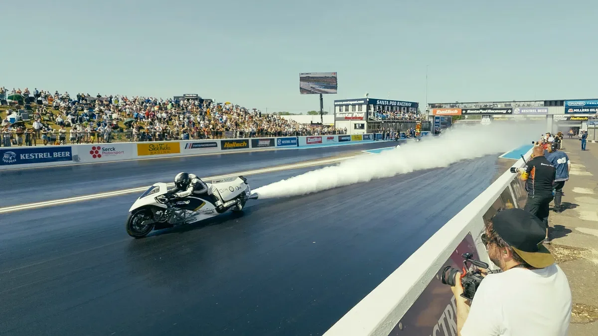 Steam-Powered Rocket Bike Aims for Sub-4-Second Drag Run