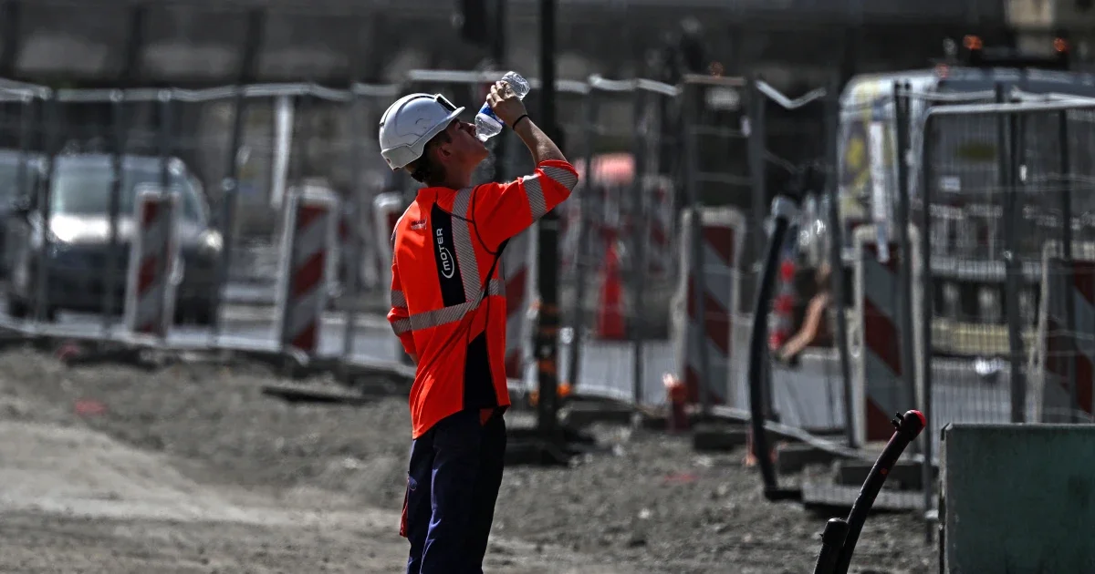 Three Die as Europe Braces for Prolonged Heatwave Across Continent