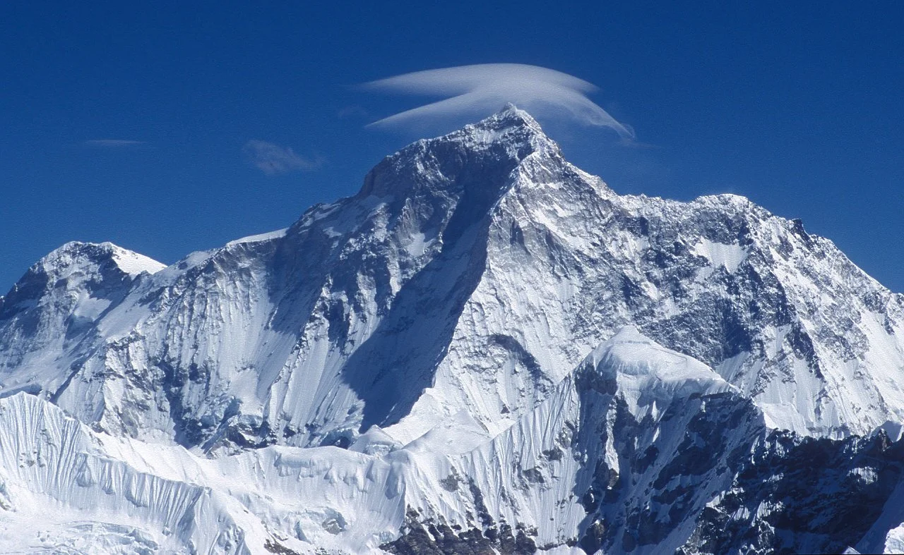 American Climber Dies in Makalu Descent Avalanche