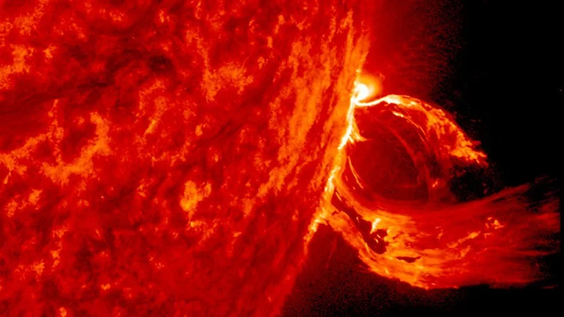 DNA-Inspired Liquid Solar Battery Stores Sunlight as Heat