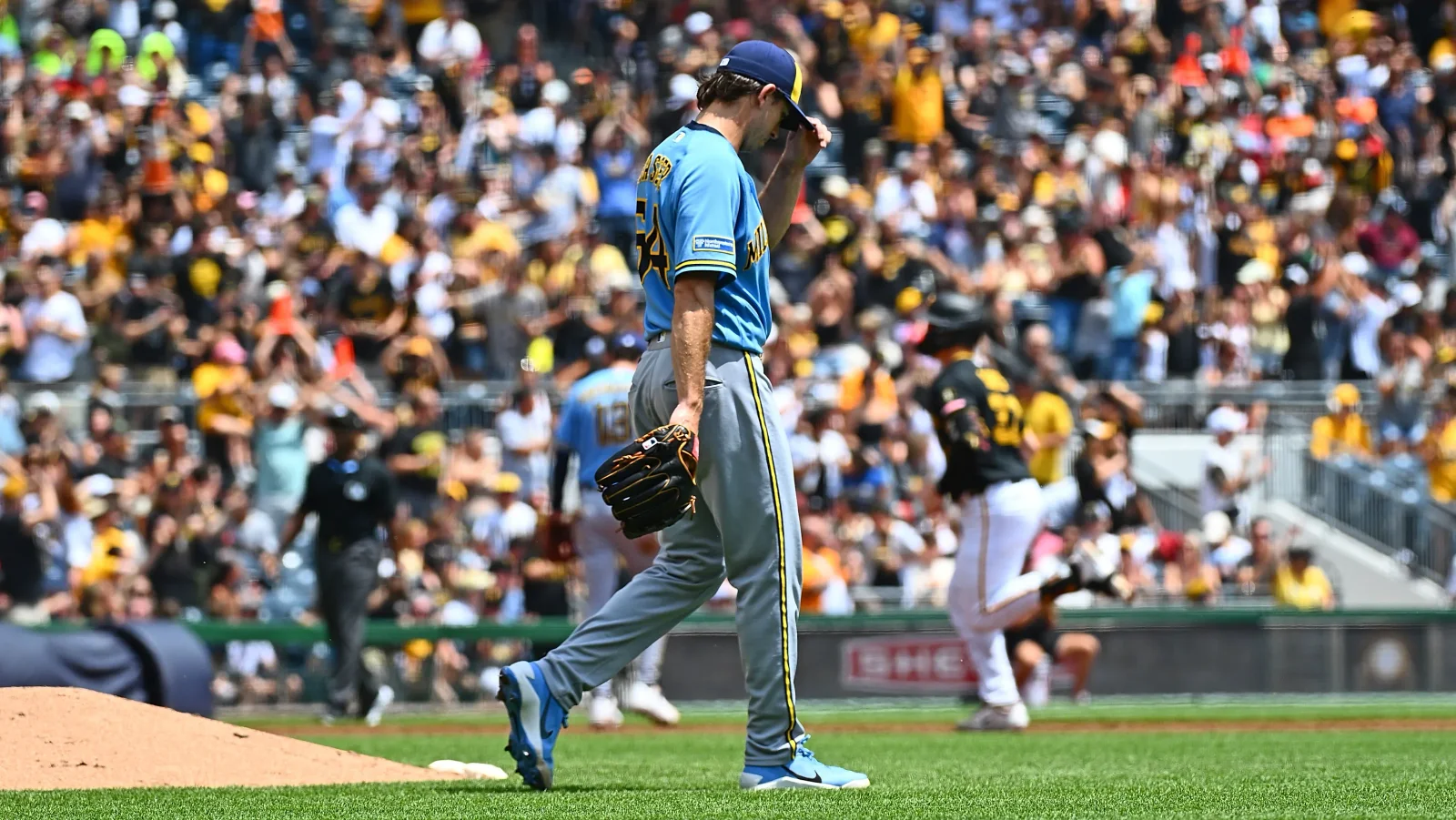 Brewers Eye Starting Pitcher Upgrade Ahead of MLB Trade Deadline
