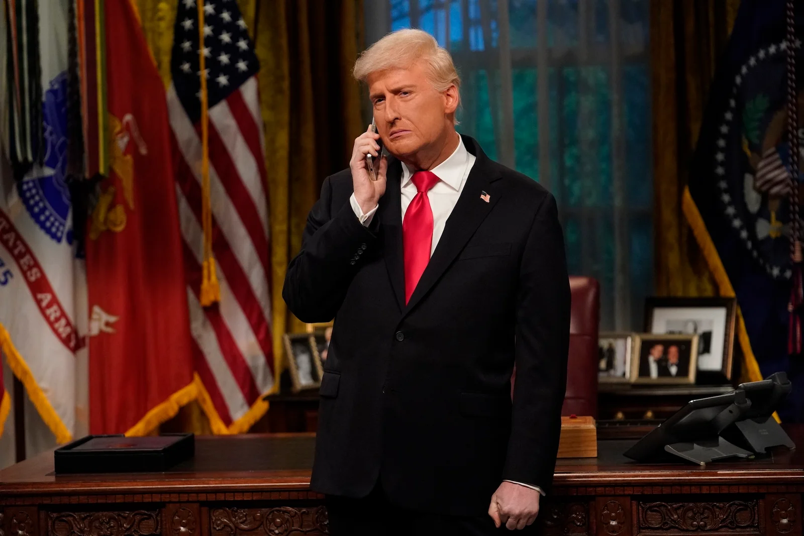 SNL Tonight Is a Repeat as Finale Runway Approaches