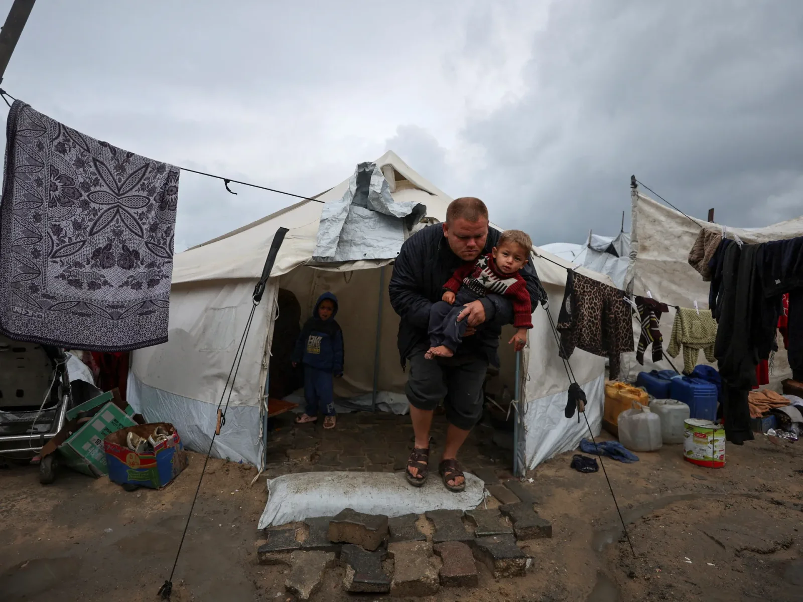 Gaza refugee camps brace for summer surge in skin infections