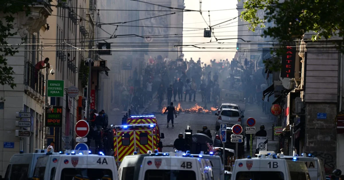 "Macron points finger at social media as France ignites"