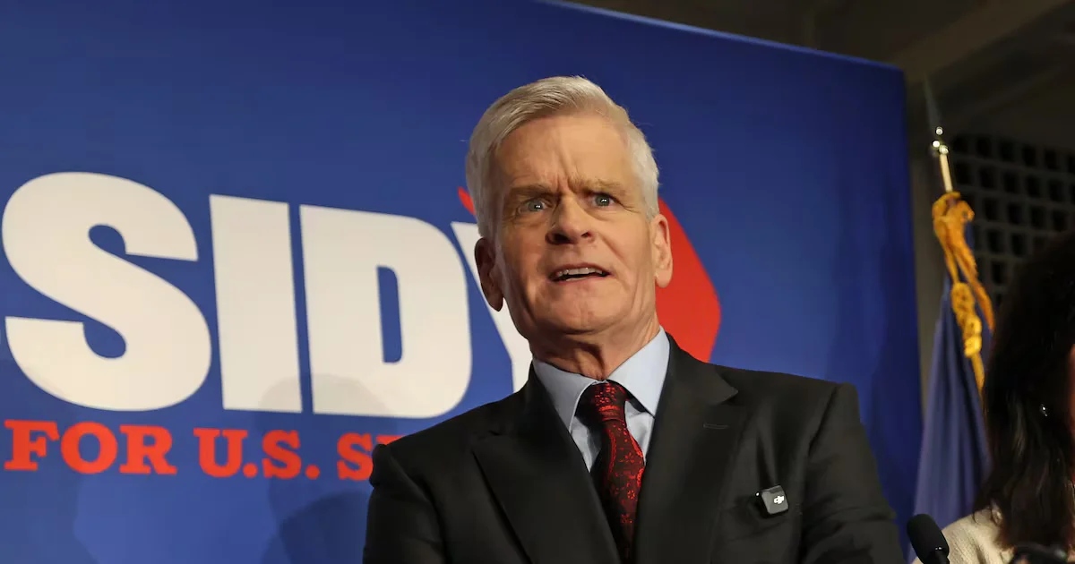 Cassidy Calls Out Trump's Billion-Dollar Ballroom as GOP Pushback Grows