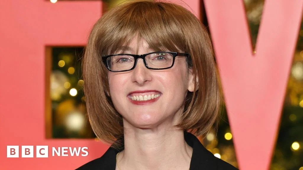 Thriller Author Freida McFadden Comes Clean as Sara Cohen