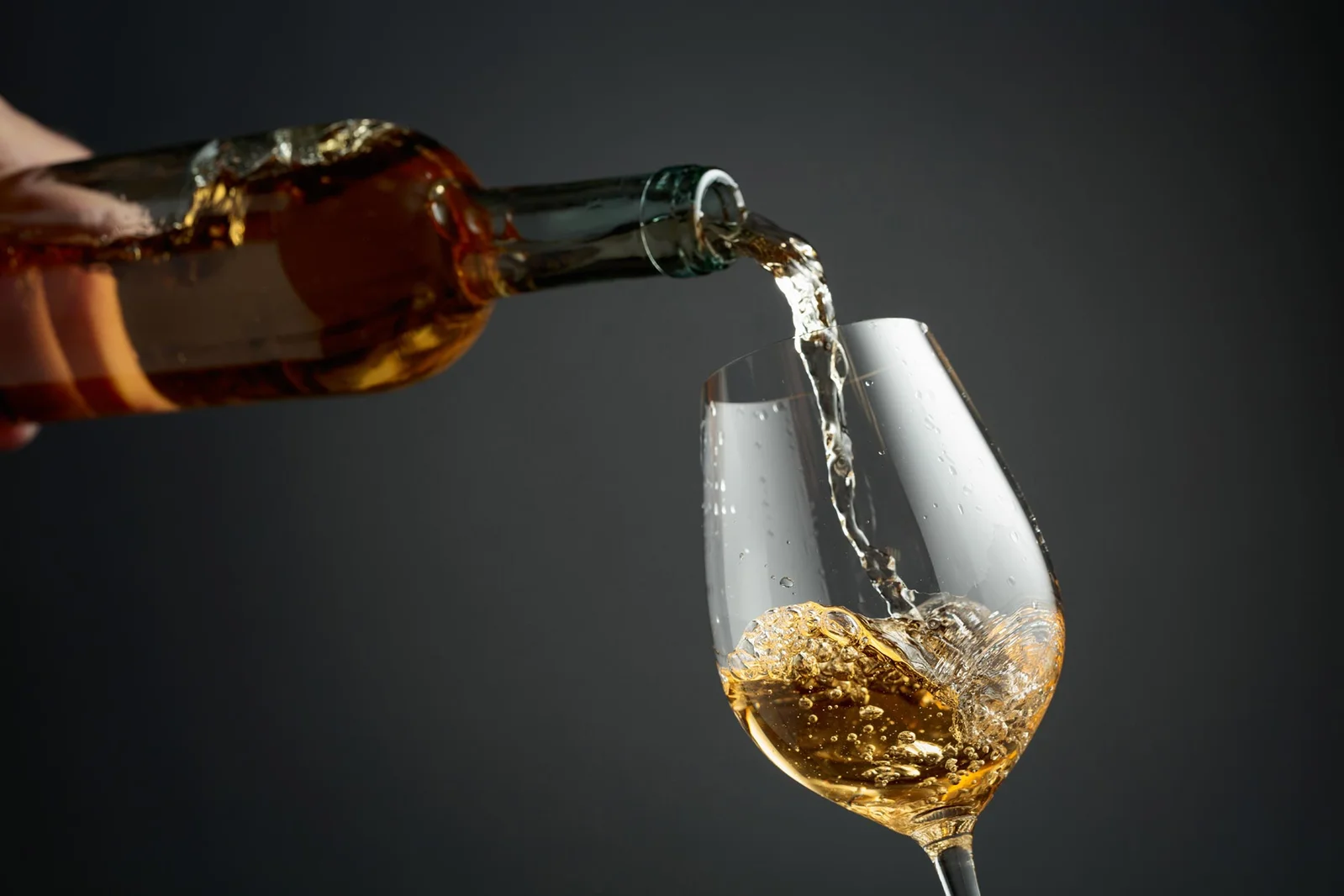 Wine Linked to Lower Mortality Than Spirits or Beer at Light-to-Moderate Drinking