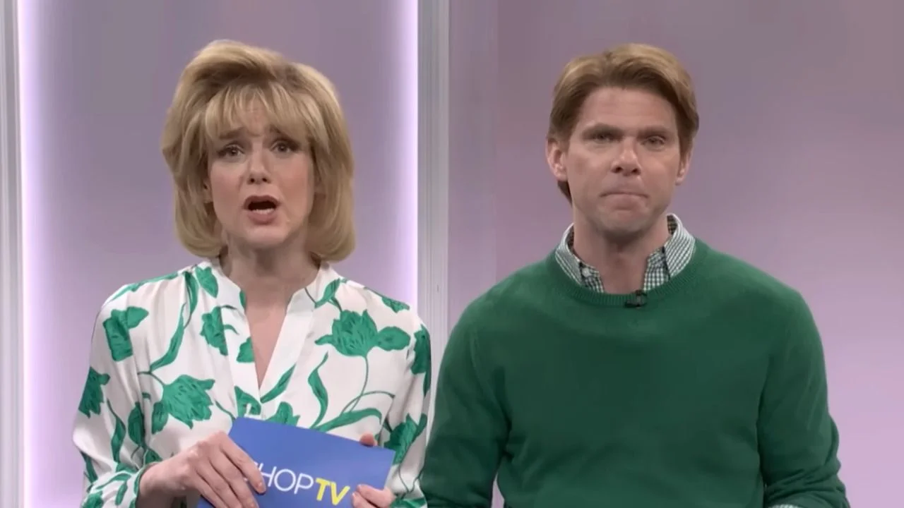 SNL Revives Its Risqué Shop TV Sketch, Drawing Wild Crowd Reactions