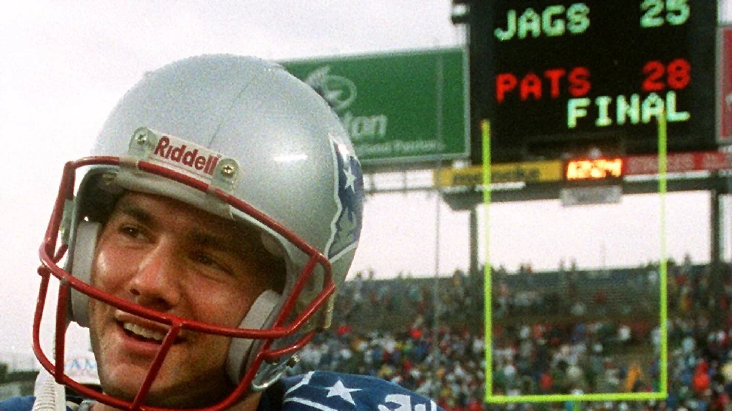 Vinatieri’s 1996 dash: the kicker who chased Herschel Walker