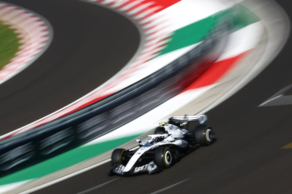 Cadillac F1 ousts Lowdon in non-mutual leadership shift