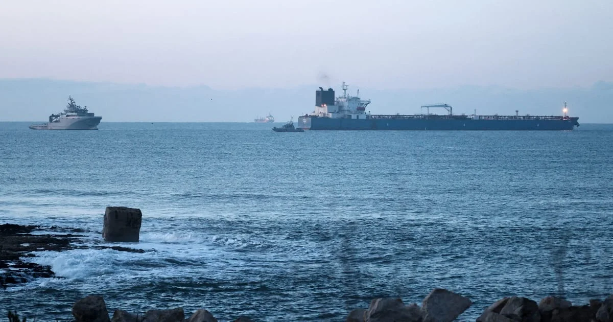 UK intercepts Russian shadow fleet tanker in Channel, curbing Moscow's oil revenue