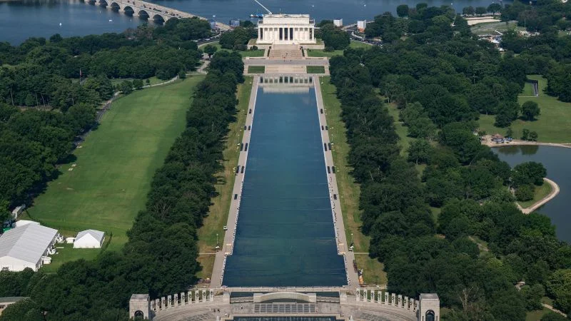 Grand jury indicts former Olympic canoeist over Reflecting Pool damage
