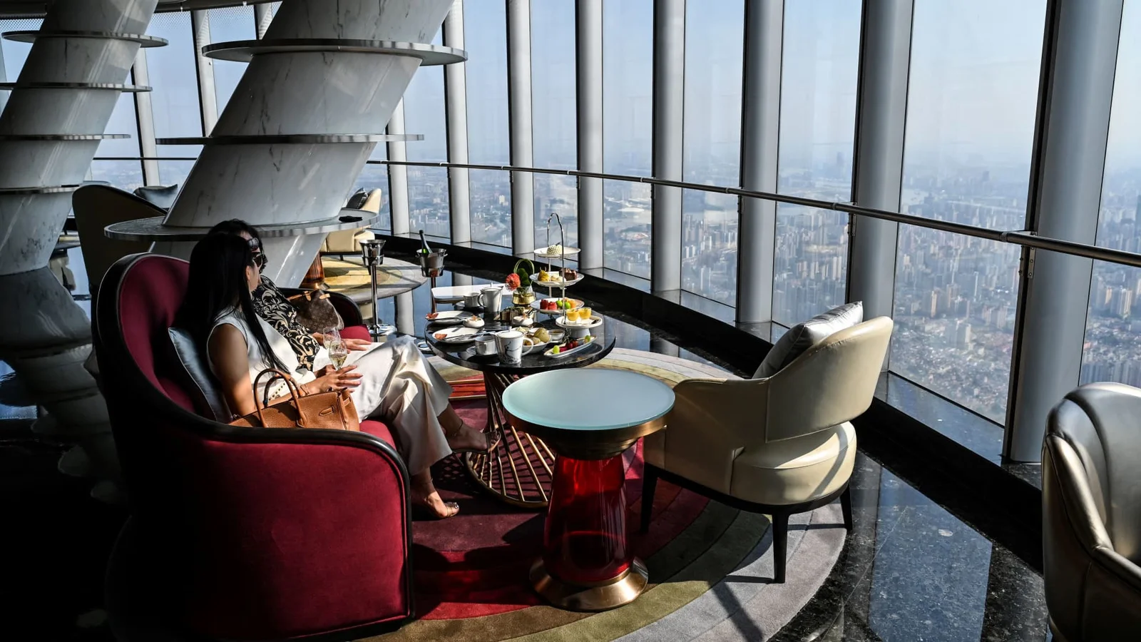Global Millionaire Migration: China Leads Exodus, UAE Tops Destination List
