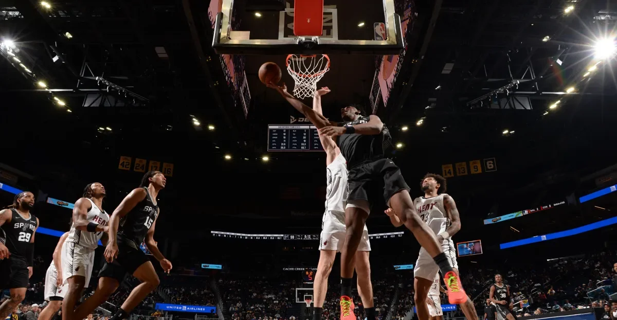 Heat edge Spurs in California Classic opener