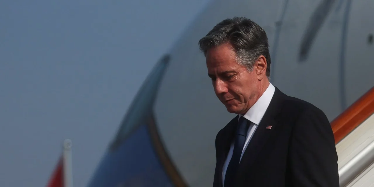 Blinken's China Visit: A Delicate Start Amid High Tensions and Low Trust.