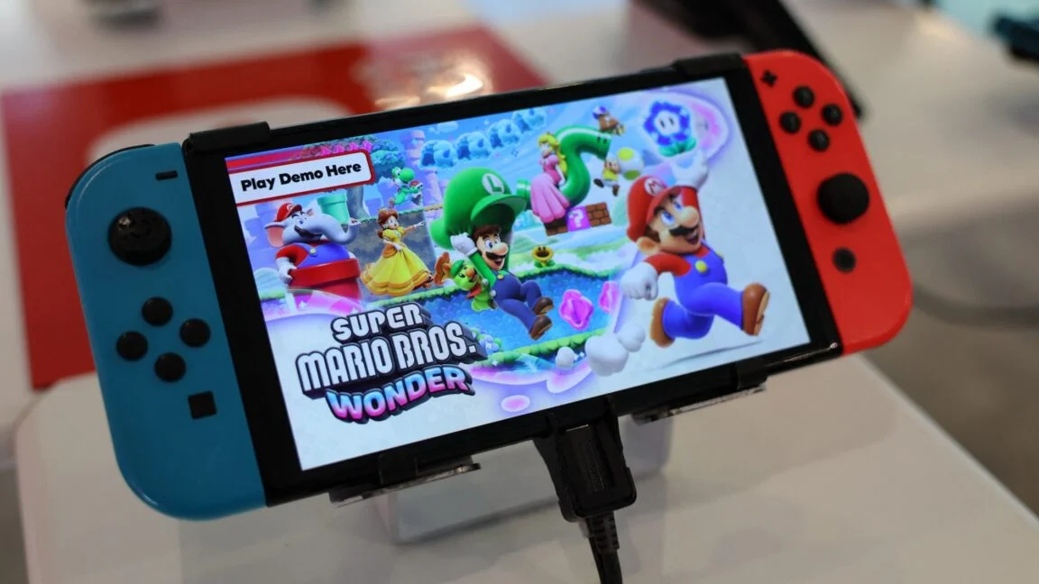 Switch's Quiet Longevity: How Long Will Nintendo Keep Selling It?