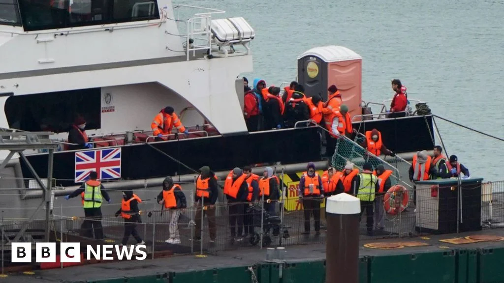 UK to trial AI age checks at border to curb fake-minor asylum claims