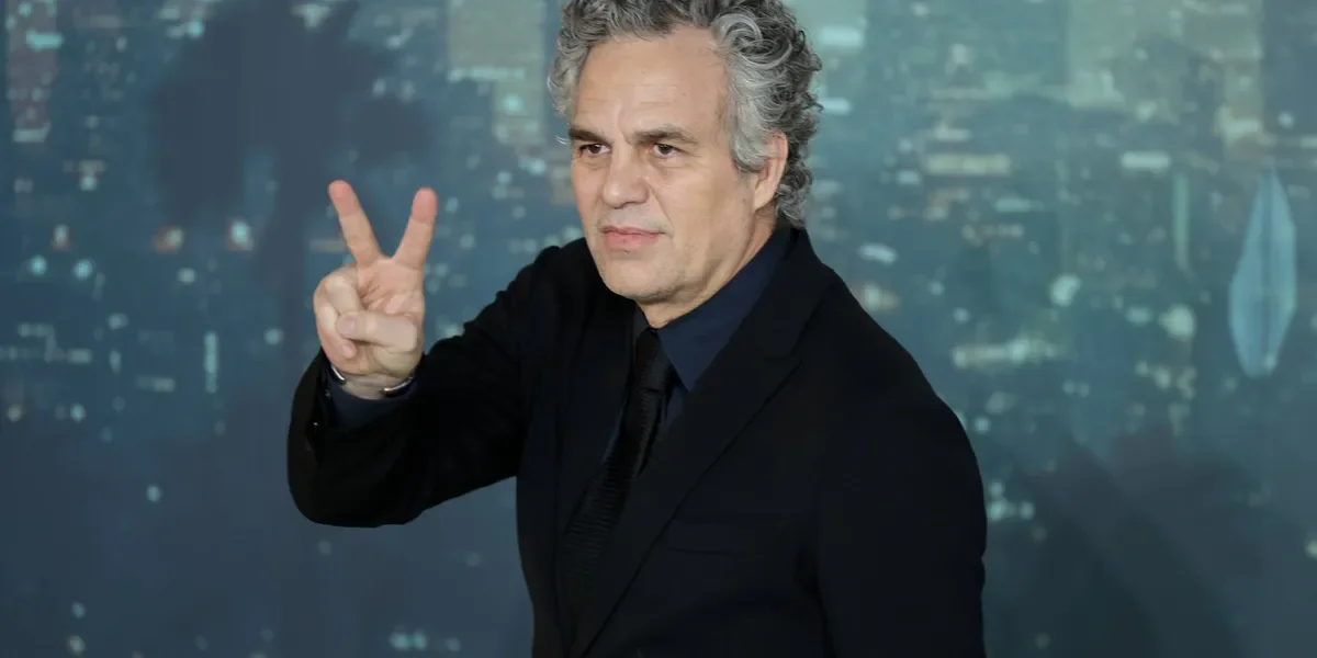 Ruffalo Defends Critique as Antisemitism Claims Surface Over Paramount Merger