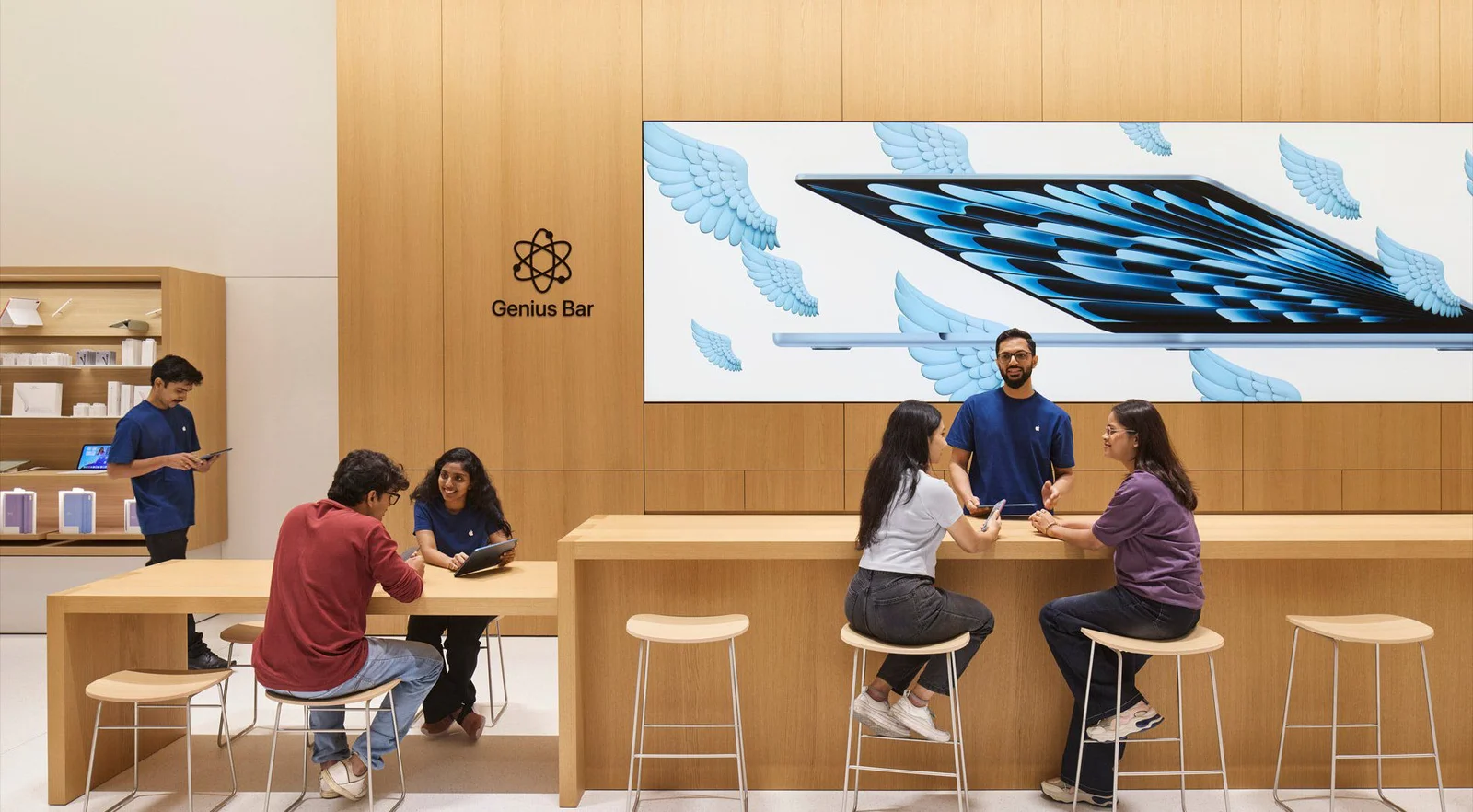 Apple Trials AI-Powered Live Notes for Genius Bar Sessions