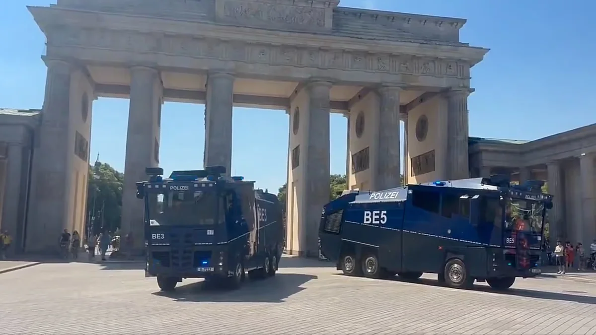 Berlin combats record heat with water-cannon patrols