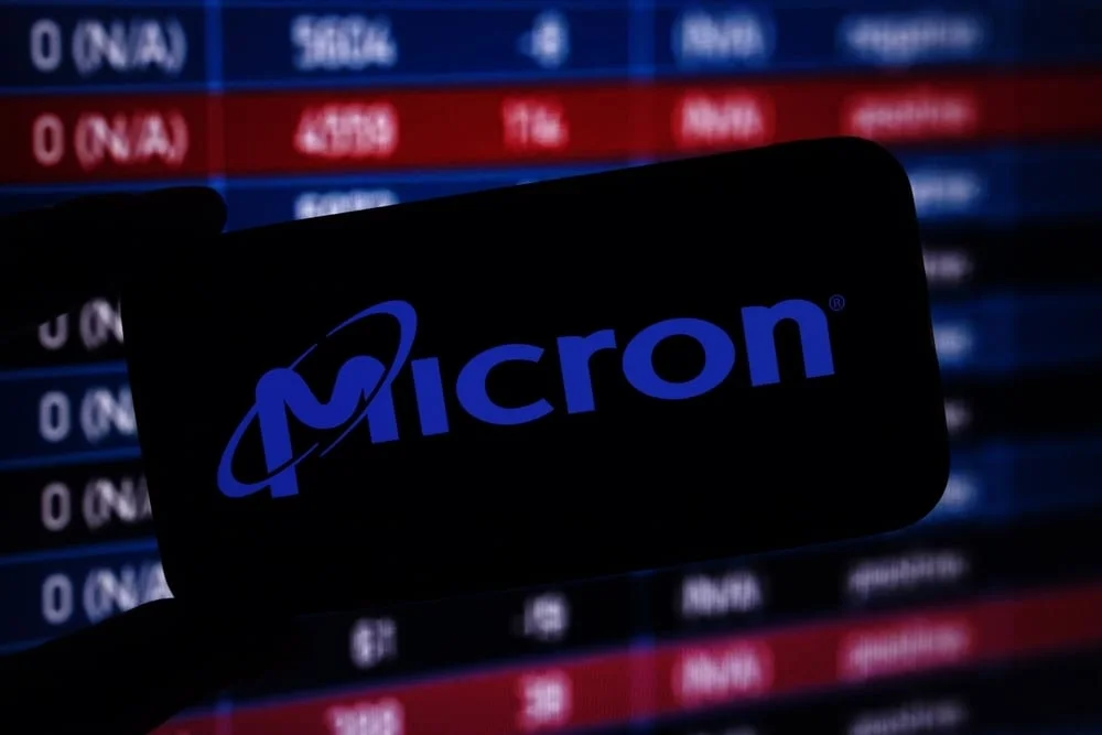 Micron Slumps in Premarket Trading as Tech Rout Dampens Semiconductors