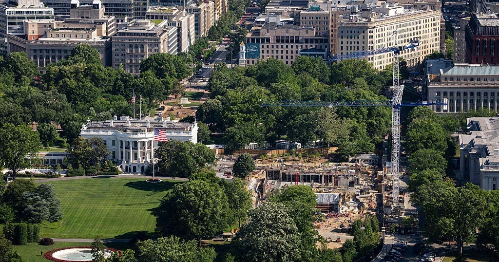 Byrd Rule Sparks GOP Rewrite of White House Ballroom Security Plan