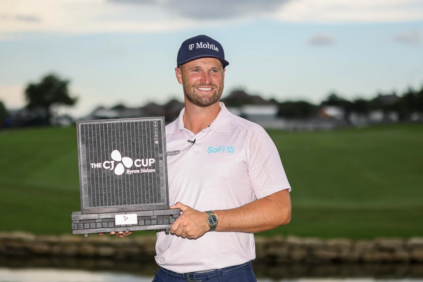 Clark seals CJ Cup Byron Nelson win after mud-ball drama and late burst