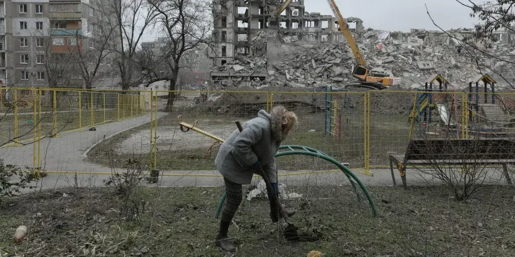 "Russian Apartment Seekers in Occupied Ukraine: BBC Report"