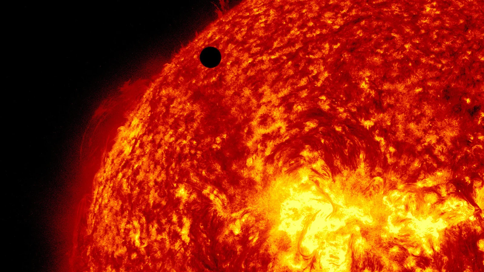 Venus Is Hotter Than Mercury: The Heat Blanket That Traps the Heat