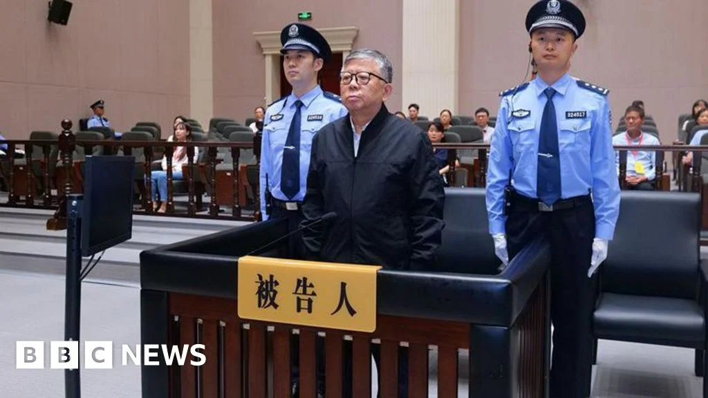 Nanjing official handed death sentence for $325m bribery amid Xi's anti-corruption drive