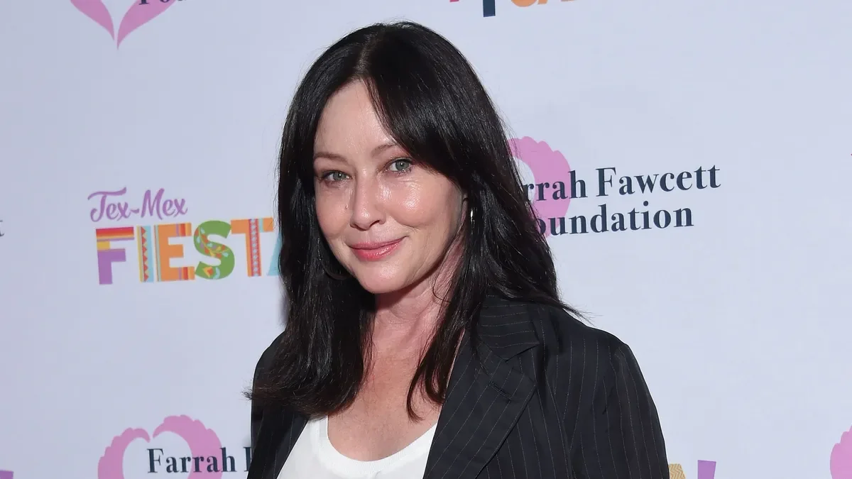 Shannen Doherty's Cancer Spreads to Brain, Shares Emotional Update.