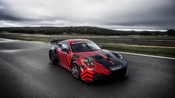 Porsche introduces the race-ready 911 GT4 R for global GT4 racing