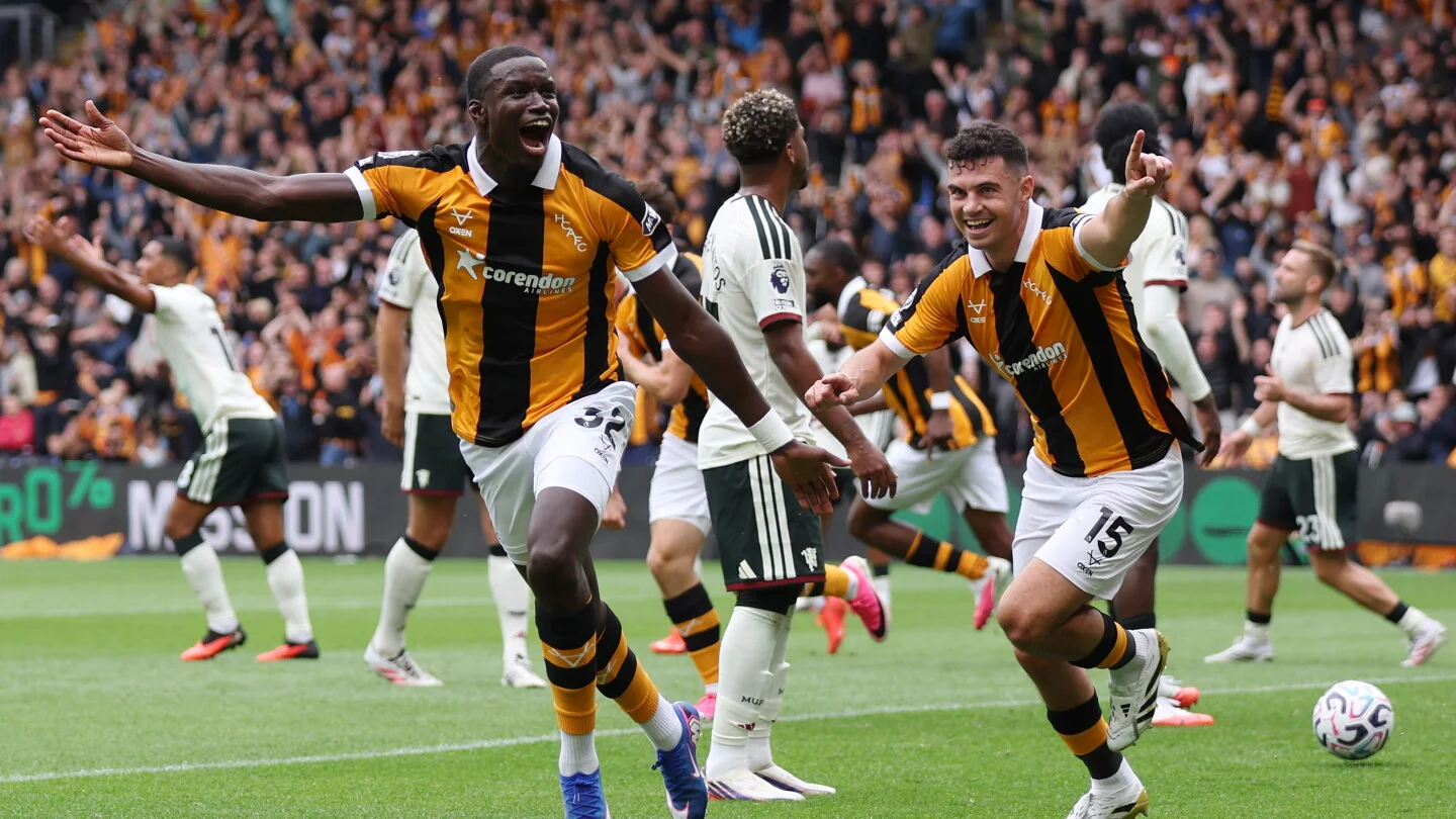 Hull City stun United to open Premier League season