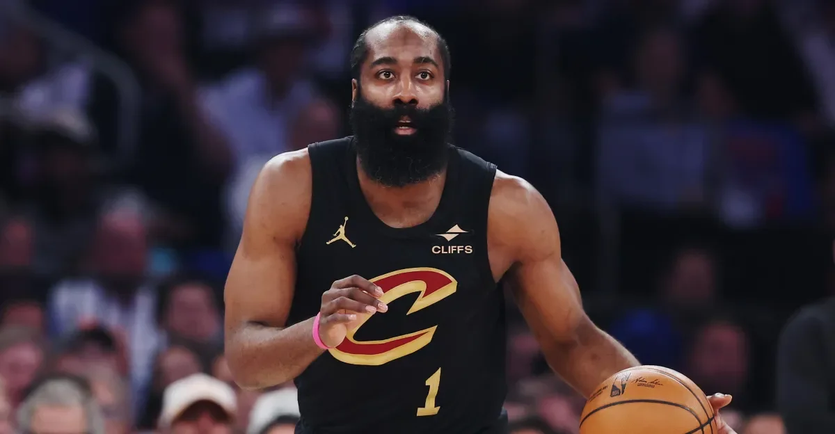LeBron Tops 2026 Free Agency as 11 Prominent Names Remain