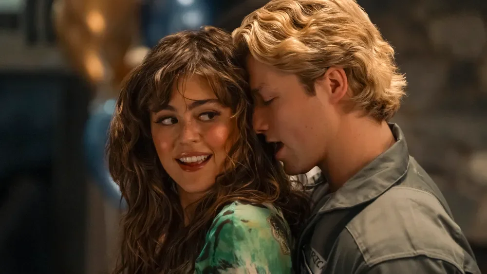 Off Campus Season 2 Centers on Allie and Dean as Leads
